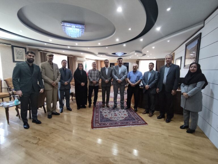 دیدار استاندار کردستان و سرپرست اداره‌کل ورزش و جوانان استان با جمعی از مسولین منطقه اقلیم کردستان عراق