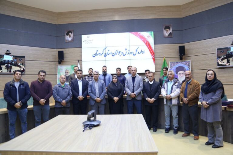 آیین تجلیل از قهرمانان ملی هیات کونگ فو کردستان برگزار شد