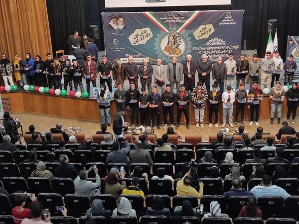 آیین تجلیل از مدال آوران و مربیان و داوران کردستانی عرصه های جهانی و آسیایی و بین المللی و استعداد های برتر ورزش کردستان برگزار شد آیین تجلیل از مدال آوران و مربیان و داوران کردستانی عرصه های جهانی و آسیایی و بین المللی و استعداد های برتر ورزش کردستان برگزار شد