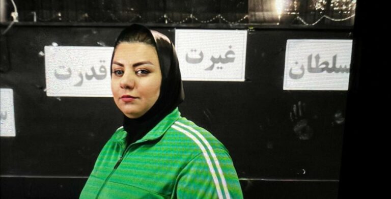 بانوان کردستانی از قدرت های وزنه برداری کشور هستند