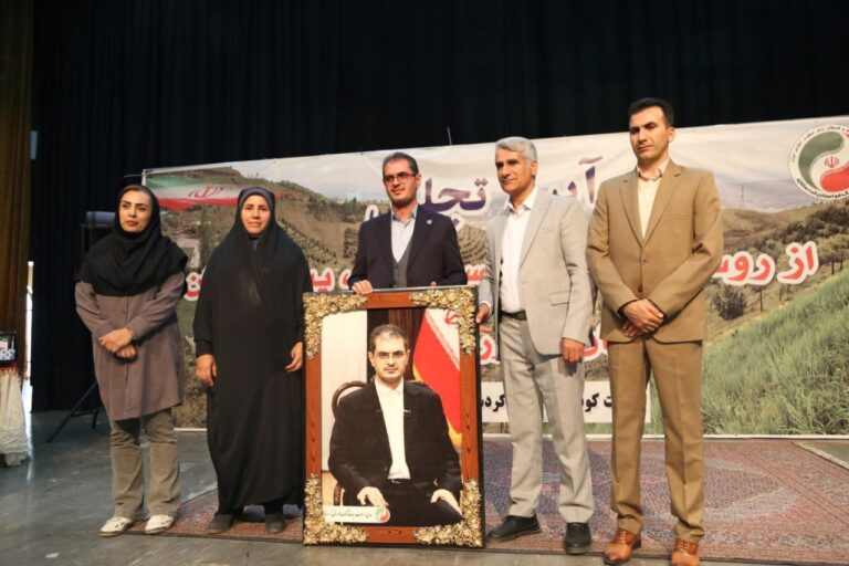 آیین تجلیل از پیشکسوتان، داوران، مربیان، مدال آوران و اعضای هیات استان و روسای هیات های کونگ فوی شهرستان های کردستان برگزار شد
