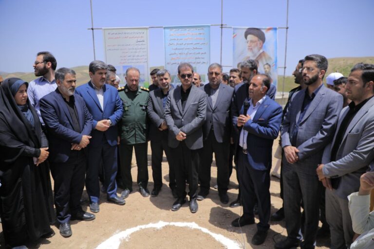 کلنگ زنی مجموعه ورزشی جدید در شهر حسین آباد با حضور استاندار کردستان