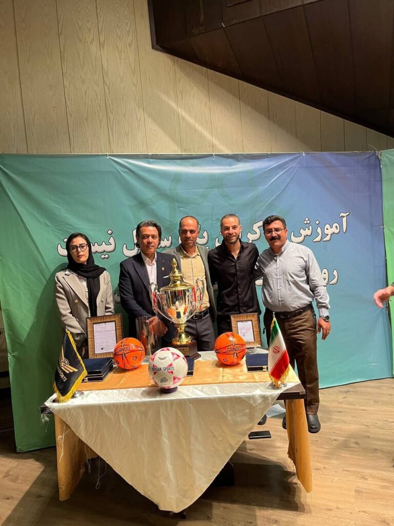 قرعه کشی لیگ برتر مینی فوتبال آقایان و بانوان کشور با حضور آراد قروه و سخناخ سنندج/ مینی فوتبال کردستان در میان چهار استان برتر کشور