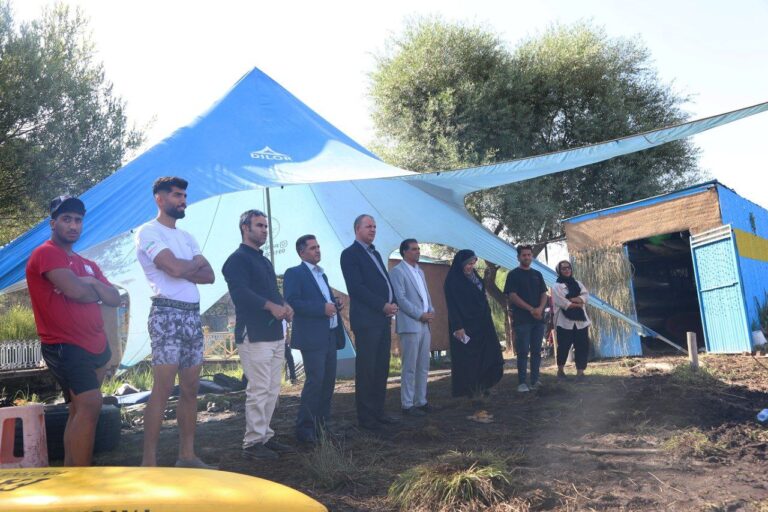  بازدید مسئولین ورزش استان و شهرستان از اردوی تیم ملی پدل برد بانوان و آقایان کشور در مریوان