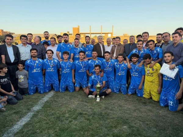 شهرداری مریوان قهرمان جام حذفی فوتبال کردستان شد شهرداری مریوان قهرمان جام حذفی فوتبال کردستان شد