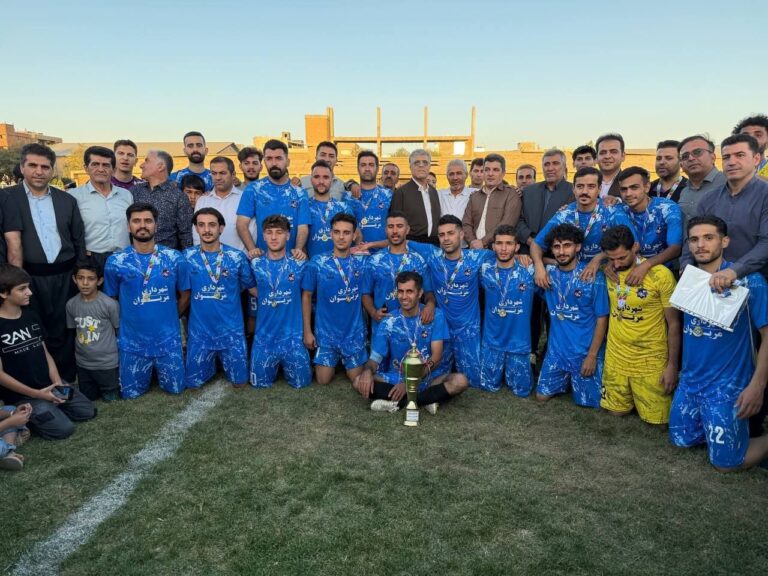 شهرداری مریوان قهرمان جام حذفی فوتبال کردستان شد