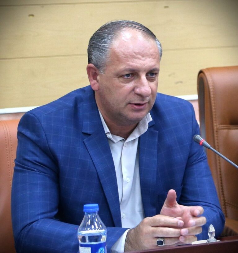 افتتاح و کلنگ زنی ۷ پروژه ورزشی به مناسبت هفته دولت در کردستان