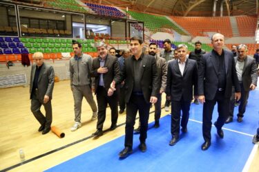  بازدید استاندار کردستان و مسئولین استانی و شهرستانی از سالن ۶ هزار نفری سنندج