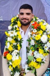 سنگ تمام مردم سقز برای مبین قهرمان