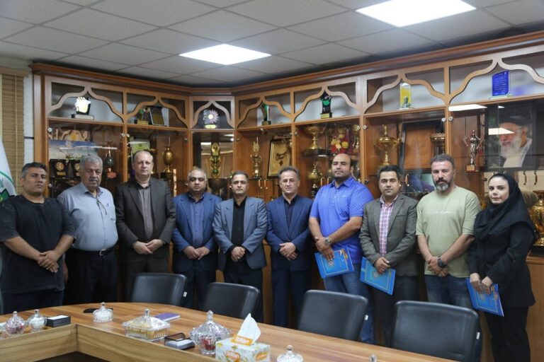 دیدار هیئت‌ مدیره انجمن ورزشی‌نویسان کردستان با مدیرکل ورزش و جوانان استان